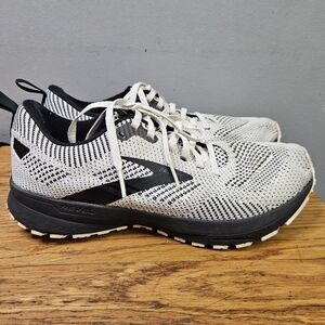 Brooks Revel 5 runners sneakers black womens 8